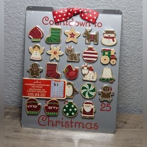 Hallmark NEW Magnetic Countdown to Christmas Advent Calendar cookie shee…